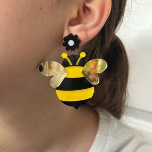 🐝👑 QUEEN BEE 🐝 laser cut acrylic mirrored earrings novelty statement unique